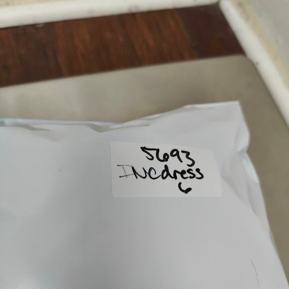 Vintage INC International Concepts Midi Dress Size 6 Black Red‎ Floral 100% Silk - Picture 9 of 9